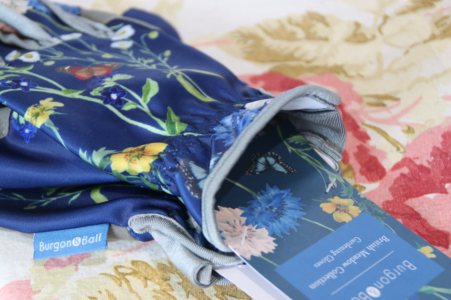 Burgon＆Ball社 ガーデニンググローブ 蝶とフラワー - RHS British Meadow Gloves