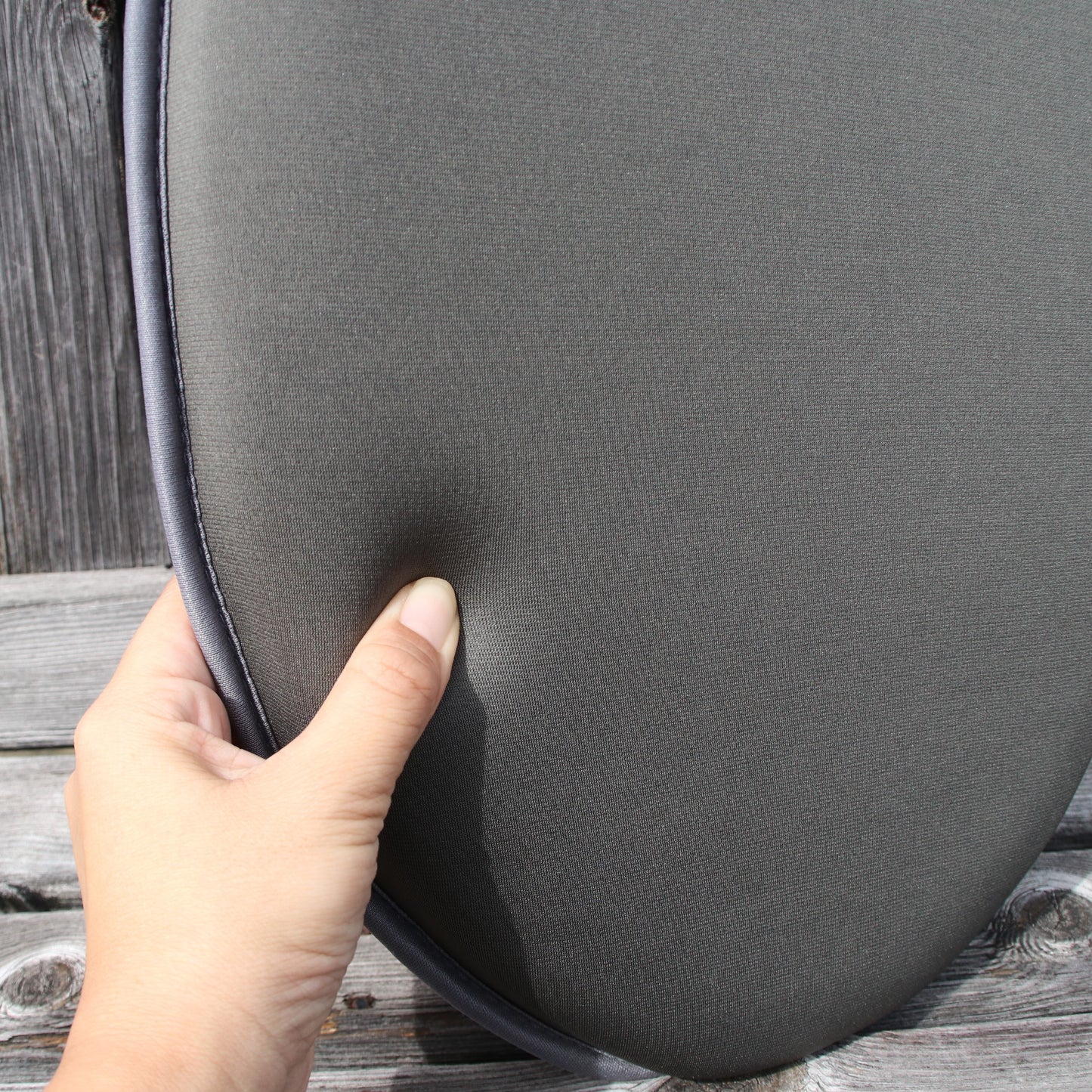 Burgon＆Ball社 園芸用クッション　ダリアとボタン - RHS British Bloom Kneelo