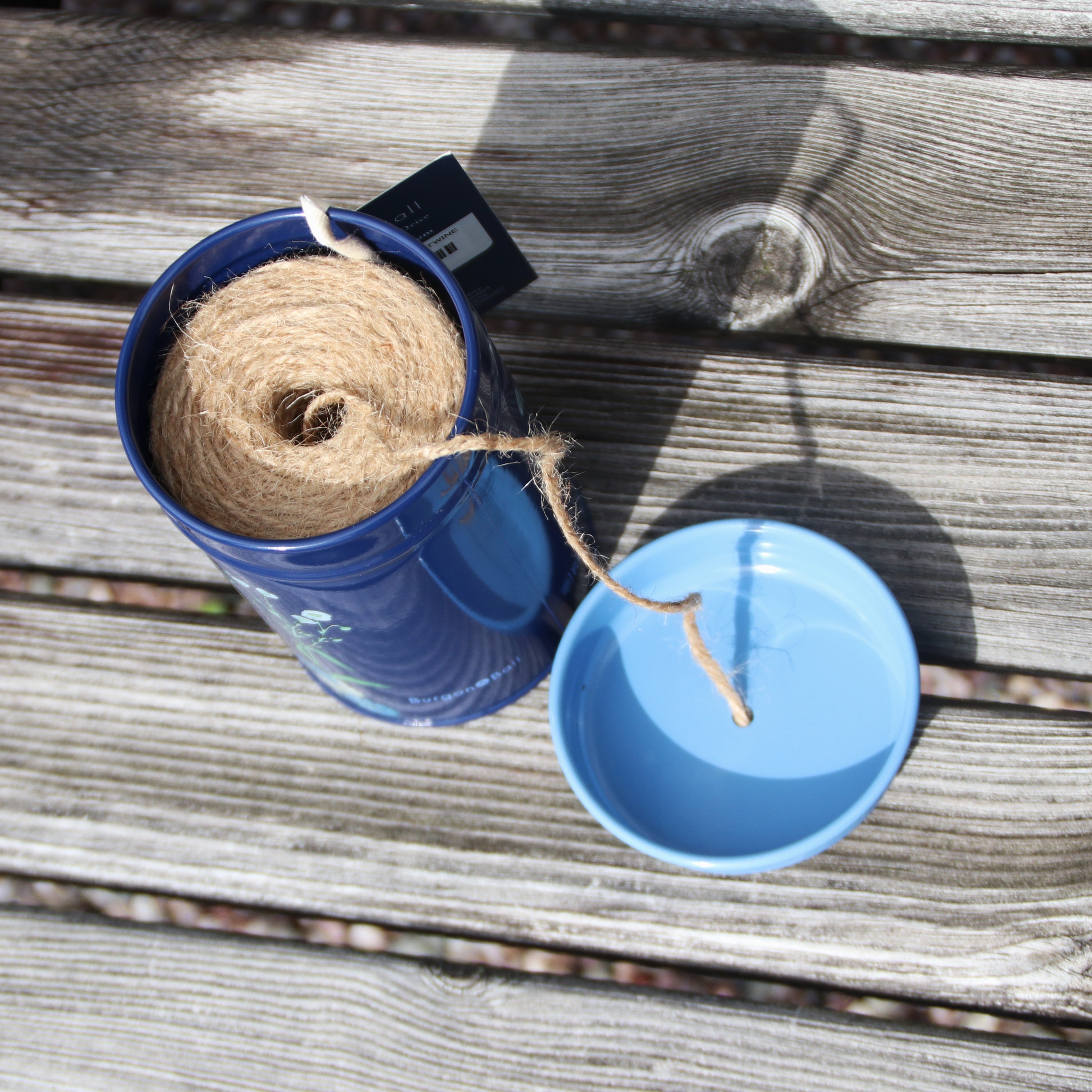 Burgon＆Ball社 缶入り麻ひも 蝶とフラワー - RHS BRITISH MEADOW