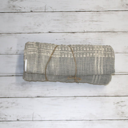 手織りチェックスロー グレー - Handloom Check Throw Grey