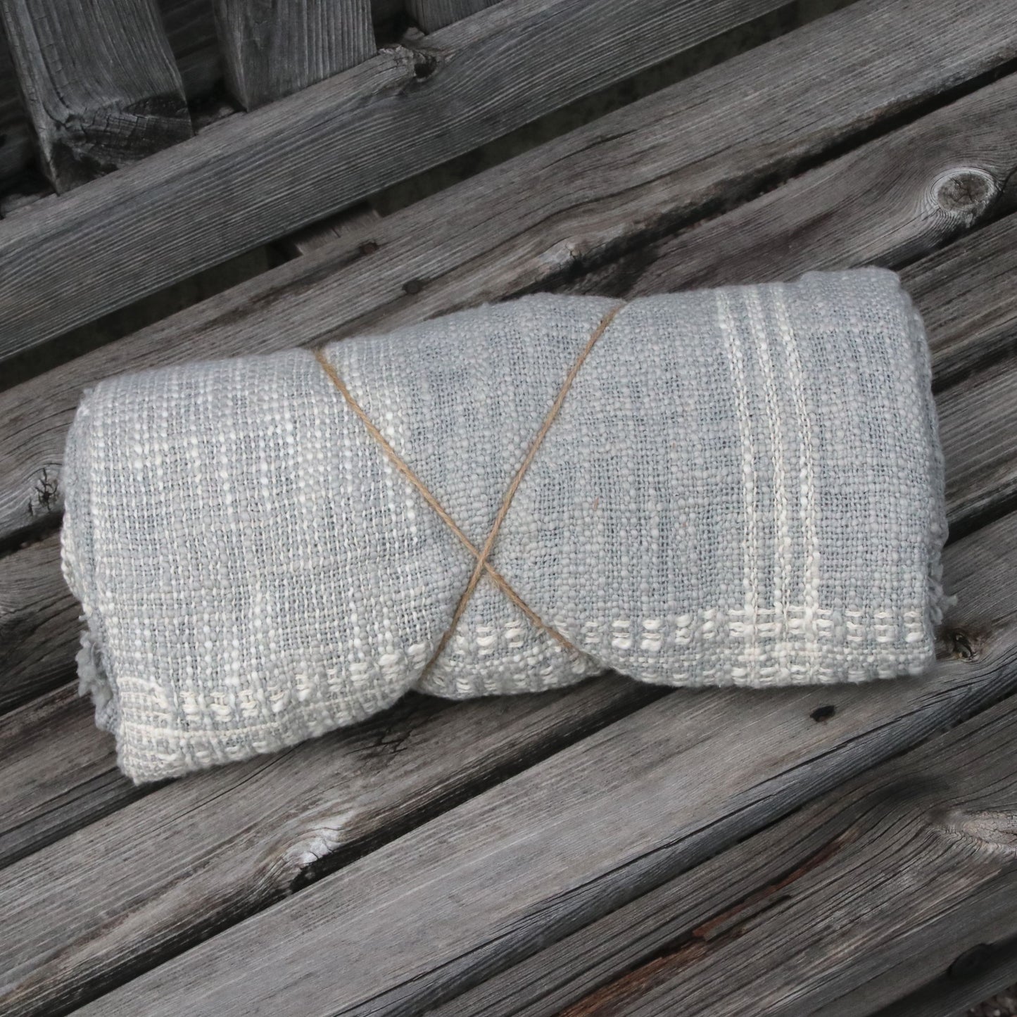 手織りチェックスロー グレー - Handloom Check Throw Grey