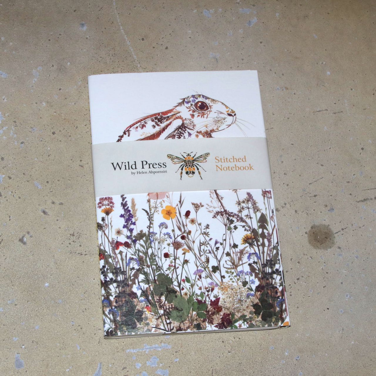 ワイルド・プレス ワイルドフラワー ヘア ステッチノート - Wild Press Wildflower Hare Stitched Notebook