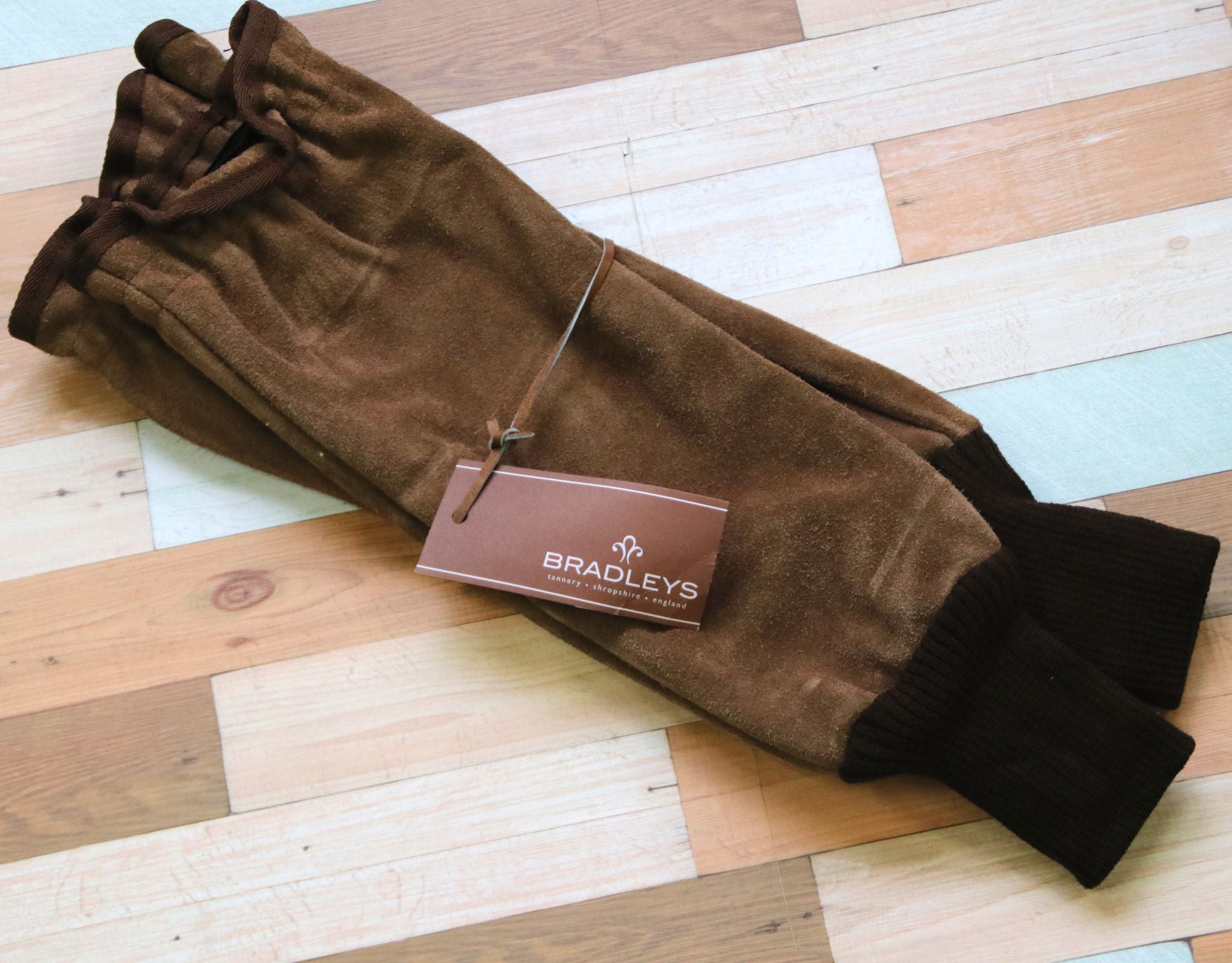 BRADLEYS社 バラ剪定用スリーブ - Rose pruning sleeves – David